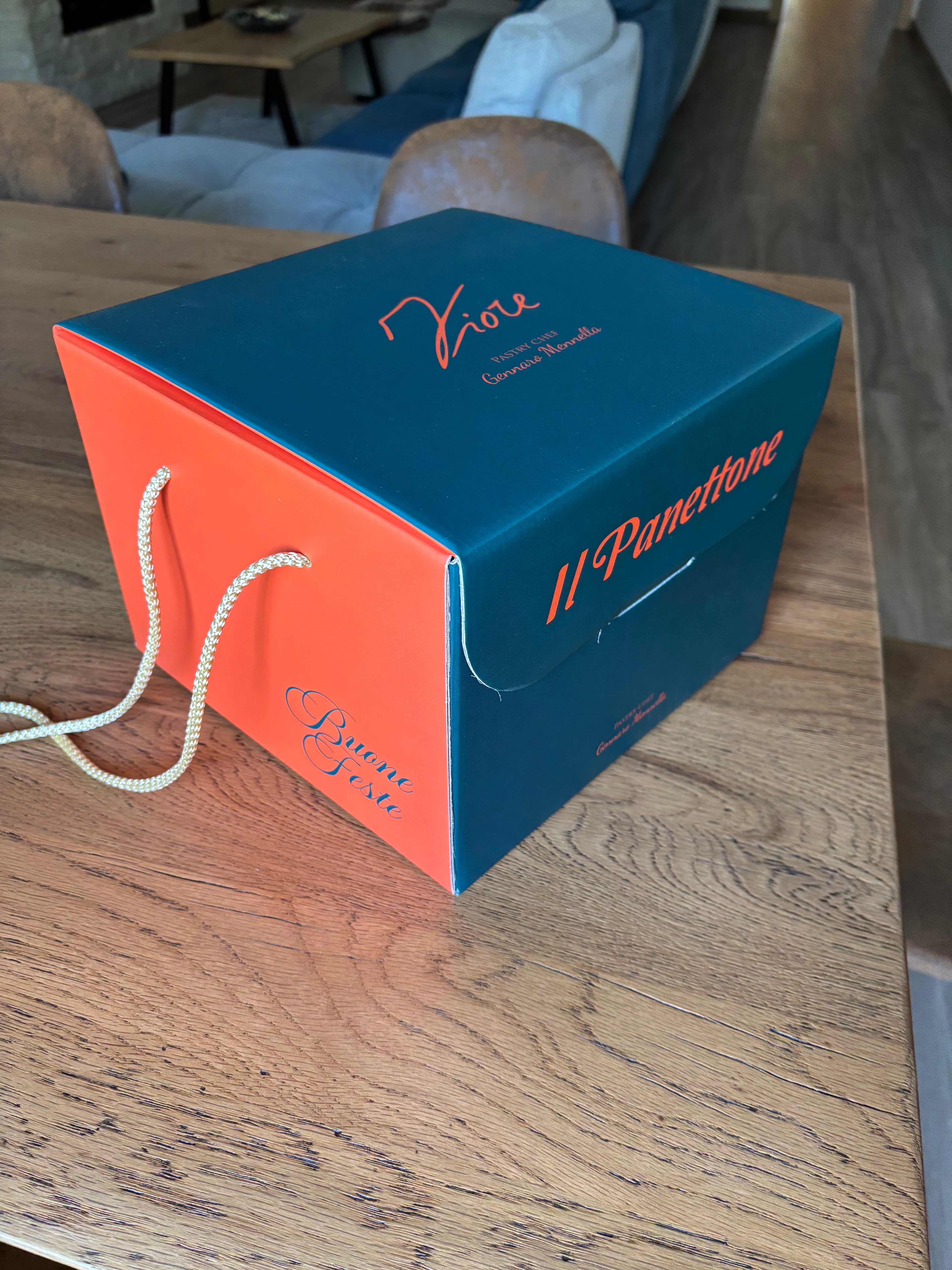 Panettone ai frutti di bosco con l’impasto integrale