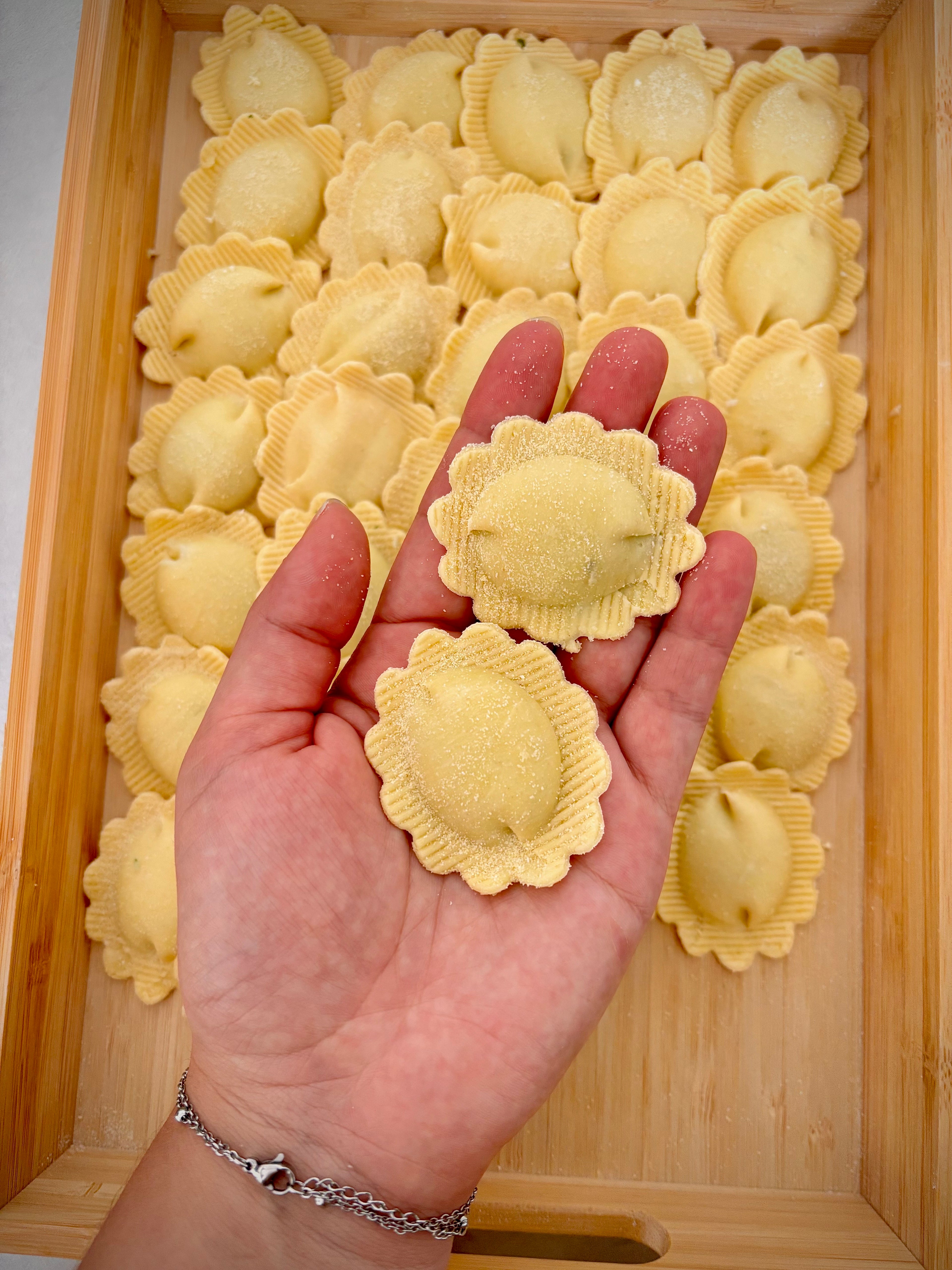 Ravioli di provola e melanzane