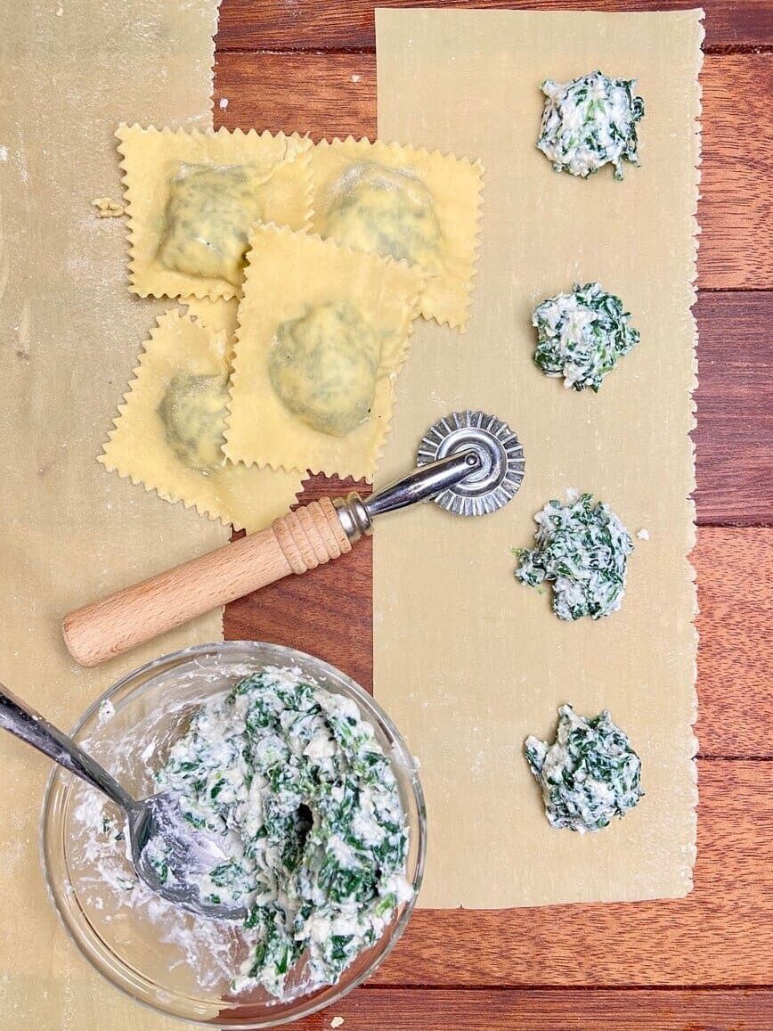 Ravioli ricotta e spinaci